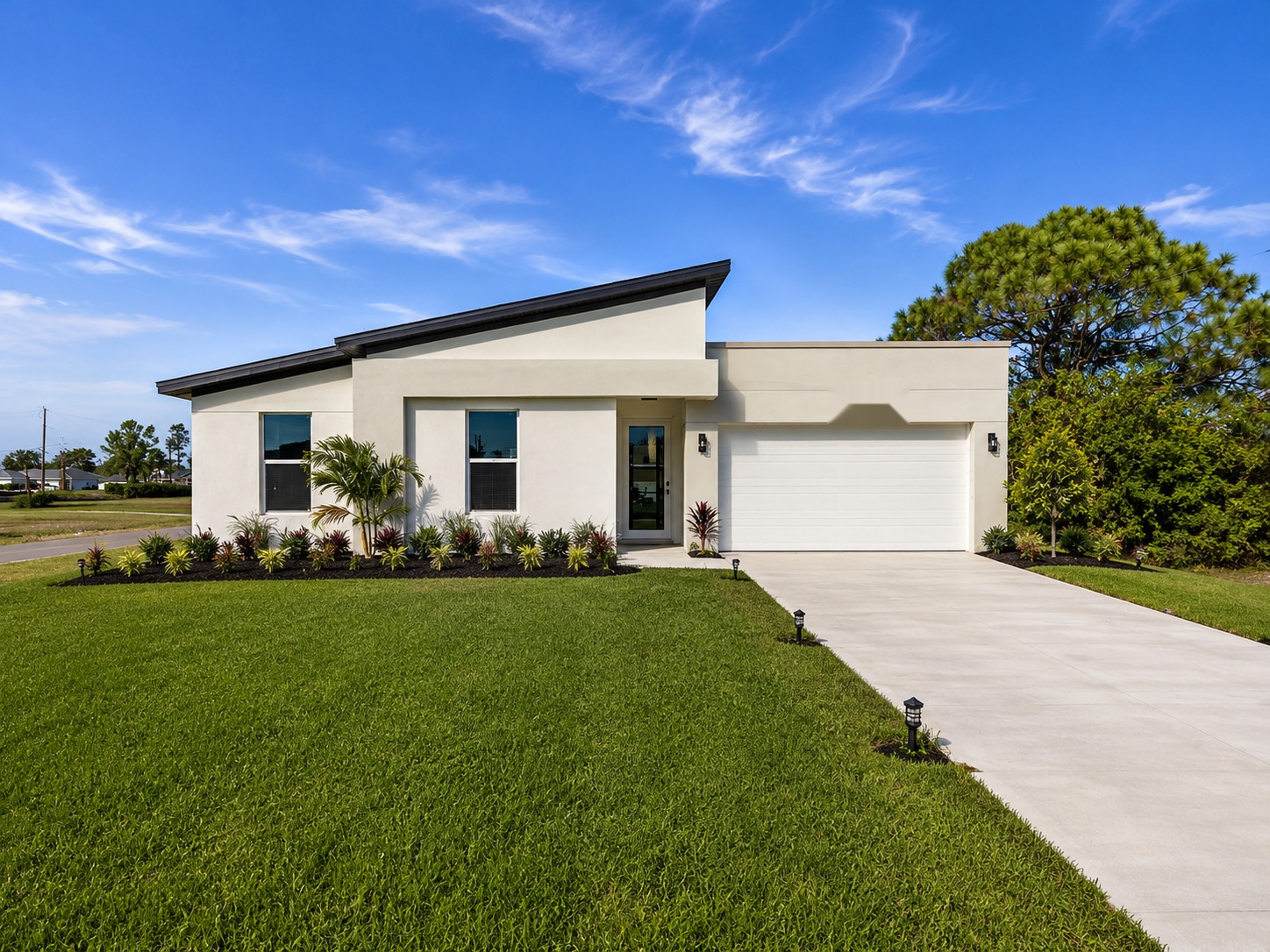 Modern single-family residence